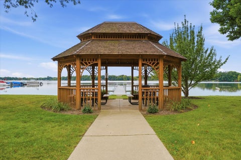 Tiny photo for 674 Shoreline Drive, Grayslake, IL 60030 (MLS # 12757895)