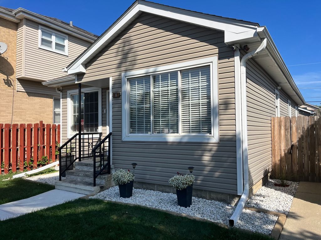 Photo for 2561 Marwood Street, River Grove, IL 60171 (MLS # 12473814)