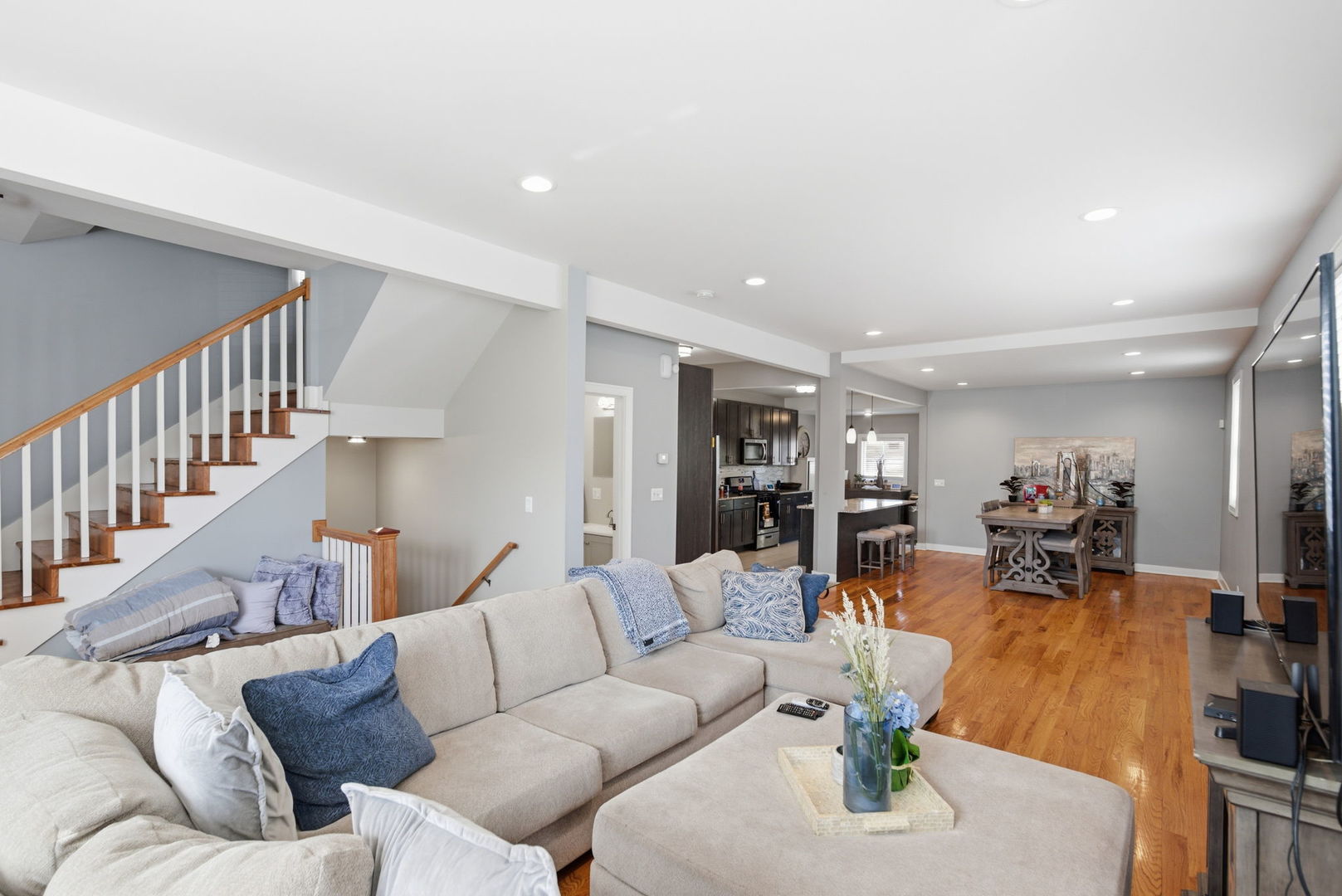 633 N Latrobe Avenue