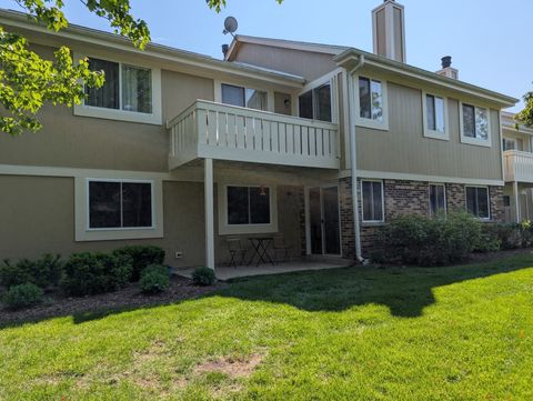 Tiny photo for 1112 Auburn Ln #1112, Buffalo Grove, IL 60089 (MLS # 12481970)