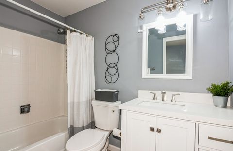 Tiny photo for 1112 Auburn Ln #1112, Buffalo Grove, IL 60089 (MLS # 12481970)