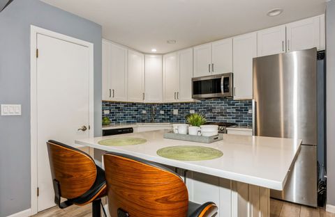 Tiny photo for 1112 Auburn Ln #1112, Buffalo Grove, IL 60089 (MLS # 12481970)