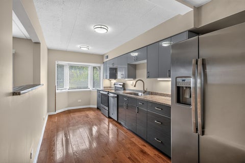 Tiny photo for 6816 Joliet Road #4, Indian Head Park, IL 60525 (MLS # 12748591)