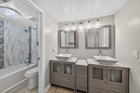 Tiny photo for 6816 Joliet Road #4, Indian Head Park, IL 60525 (MLS # 12748591)