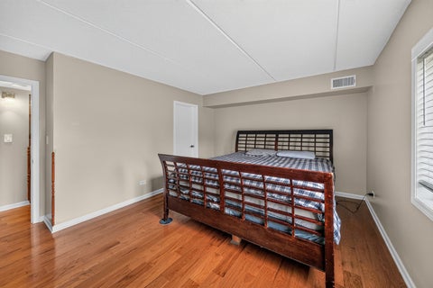 Tiny photo for 6816 Joliet Road #4, Indian Head Park, IL 60525 (MLS # 12748591)