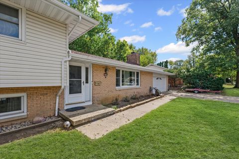 Tiny photo for 2208 Fletcher Street, Urbana, IL 61801 (MLS # 12492425)