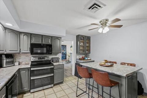 Tiny photo for 2208 Fletcher Street, Urbana, IL 61801 (MLS # 12492425)