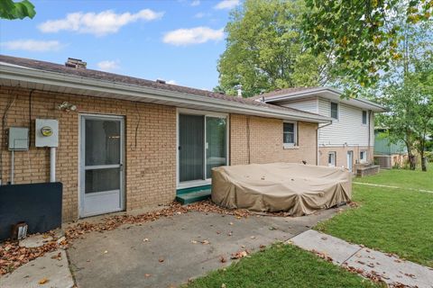 Tiny photo for 2208 Fletcher Street, Urbana, IL 61801 (MLS # 12492425)