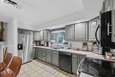 Tiny photo for 2208 Fletcher Street, Urbana, IL 61801 (MLS # 12492425)