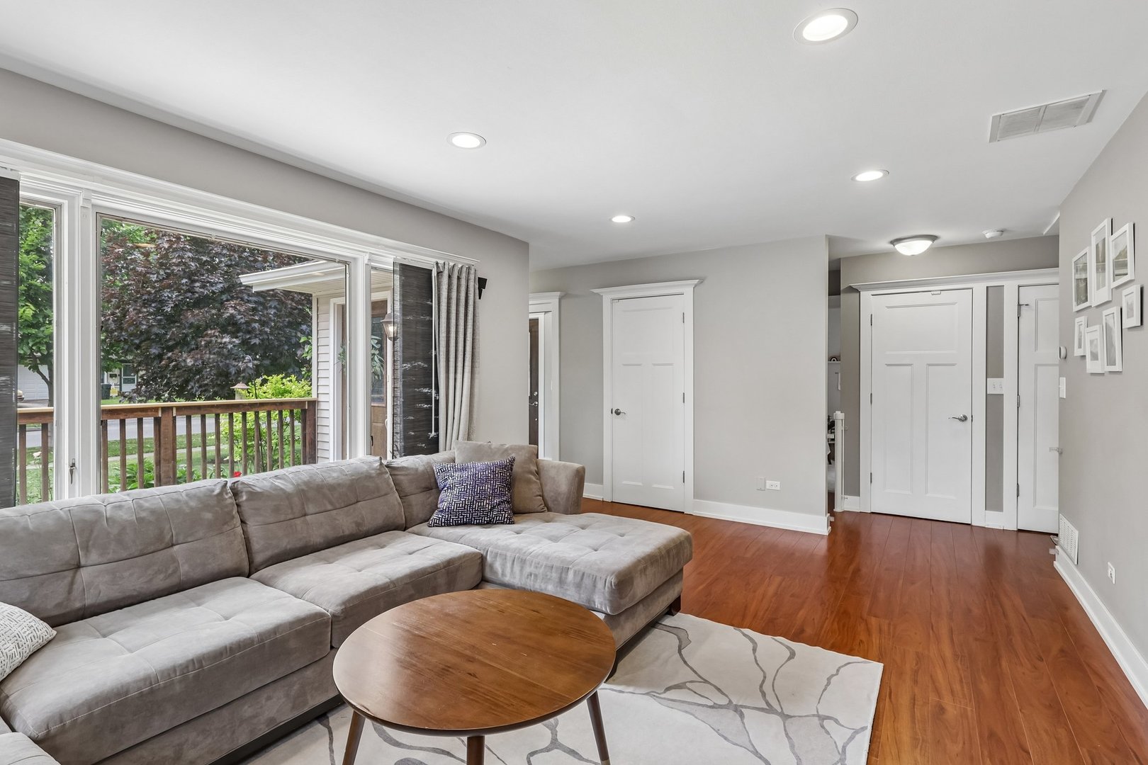 2802 Hawk Lane