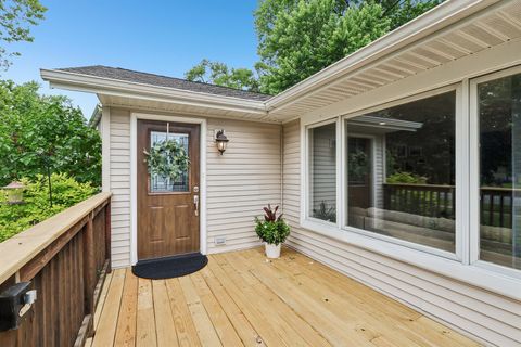 Tiny photo for 2802 Hawk Lane, Rolling Meadows, IL 60008 (MLS # 12671664)