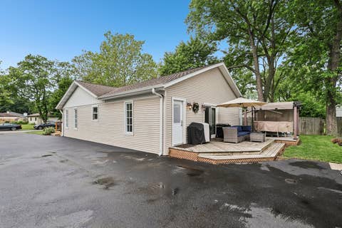 Tiny photo for 2802 Hawk Lane, Rolling Meadows, IL 60008 (MLS # 12671664)