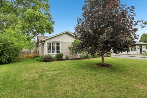 Tiny photo for 2802 Hawk Lane, Rolling Meadows, IL 60008 (MLS # 12671664)