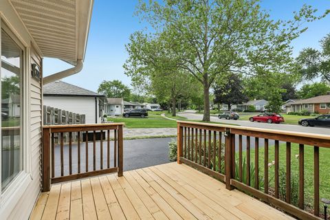 Tiny photo for 2802 Hawk Lane, Rolling Meadows, IL 60008 (MLS # 12671664)