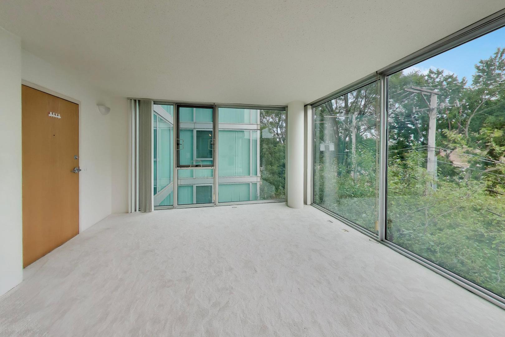 3115 S Michigan Avenue 307