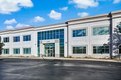 1256 Waterford Drive 115-120 Aurora IL 60504