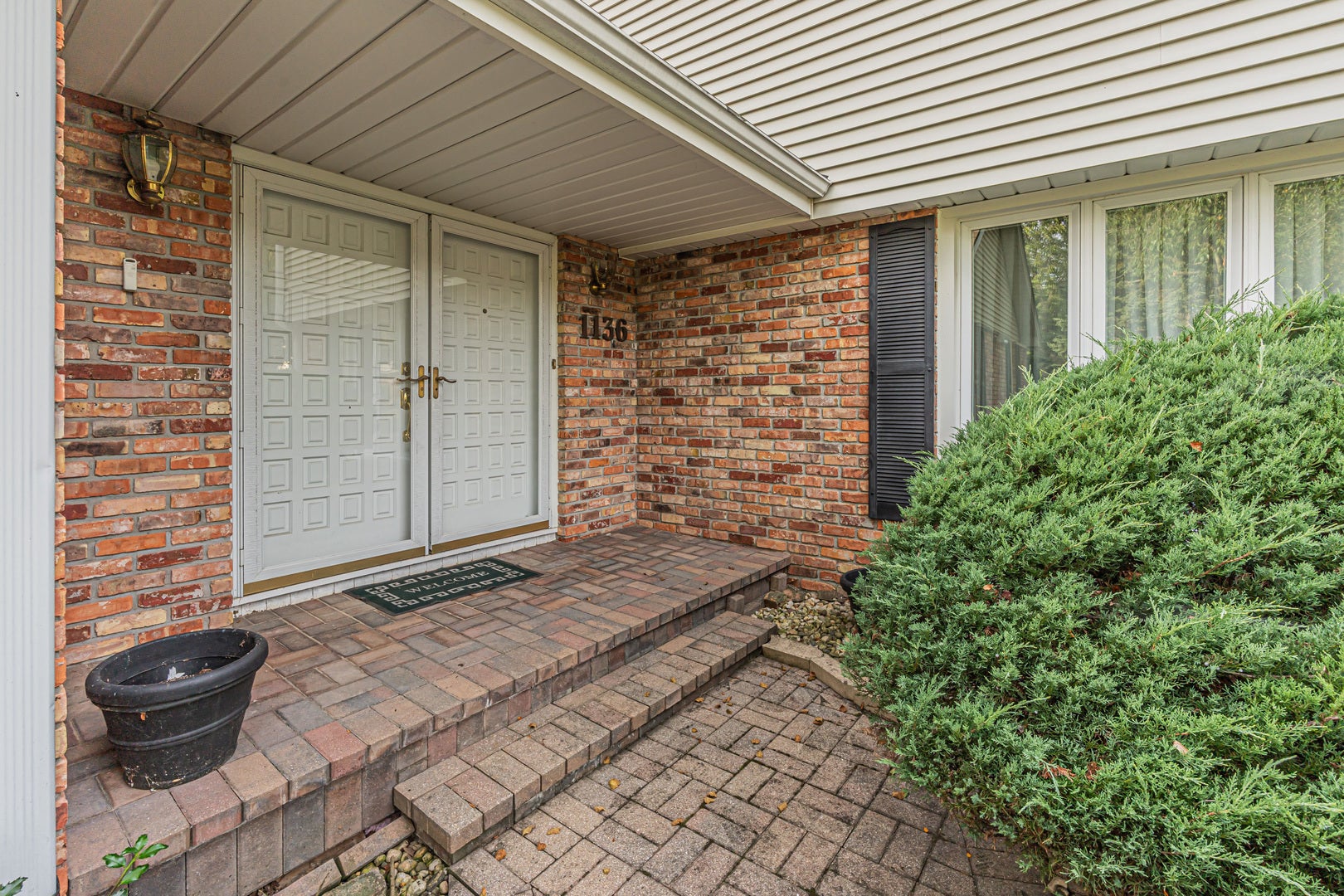 1136 Chateaugay Avenue