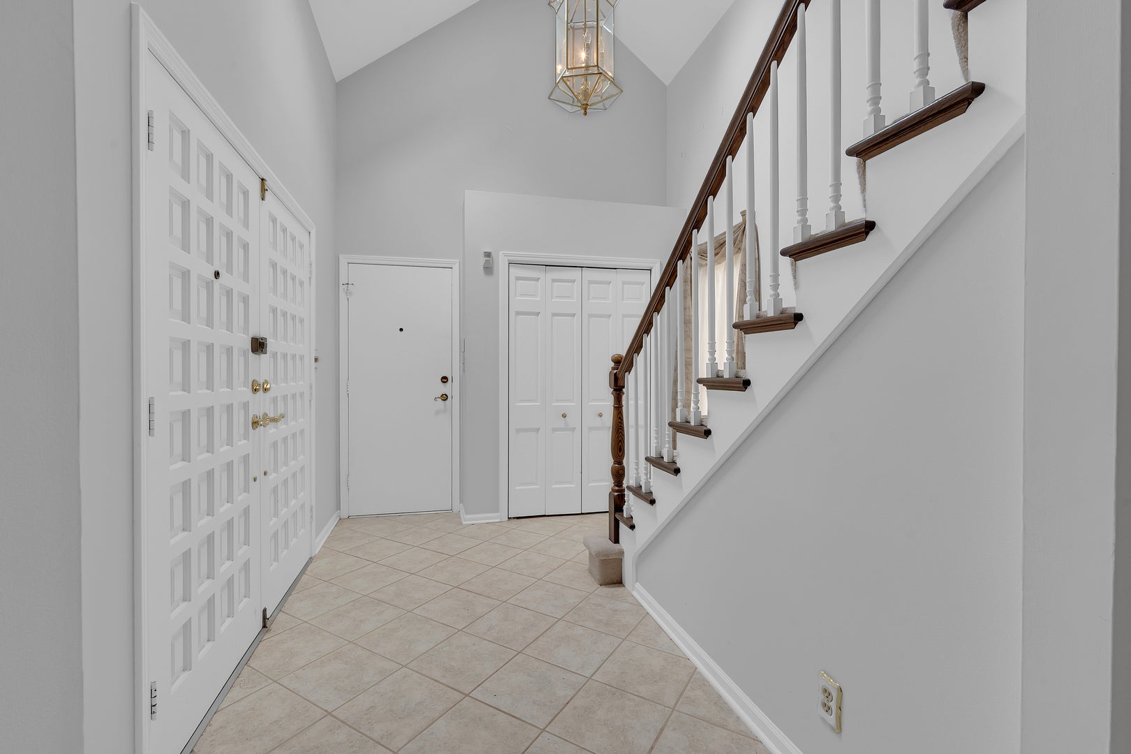 1136 Chateaugay Avenue