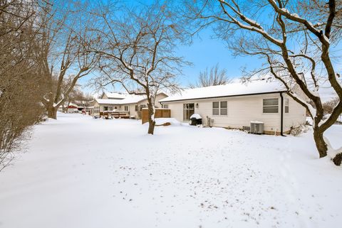 Tiny photo for 752 N Brookdale Drive, Schaumburg, IL 60194 (MLS # 12520681)