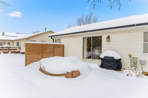 Tiny photo for 752 N Brookdale Drive, Schaumburg, IL 60194 (MLS # 12520681)