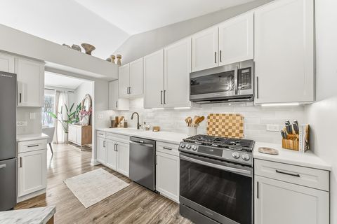 Tiny photo for 752 N Brookdale Drive, Schaumburg, IL 60194 (MLS # 12520681)