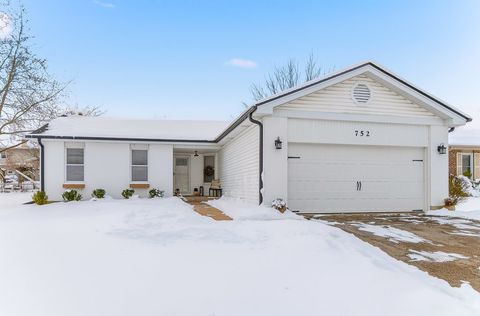 Tiny photo for 752 N Brookdale Drive, Schaumburg, IL 60194 (MLS # 12520681)