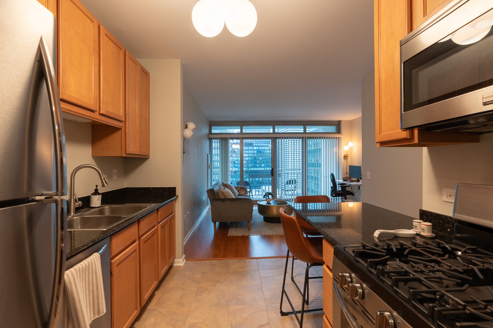 125 S Jefferson Street 2206