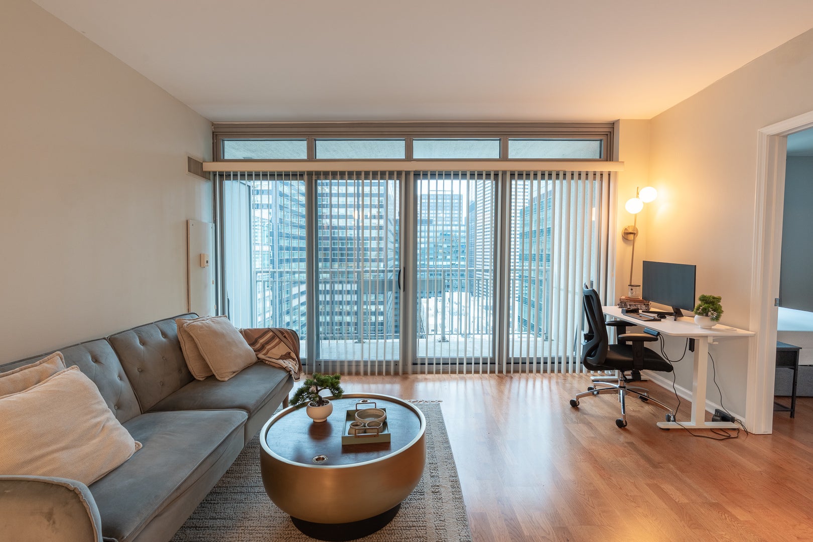 125 S Jefferson Street 2206