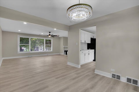 Tiny photo for 16101 Avalon Avenue, South Holland, IL 60473 (MLS # 12777877)
