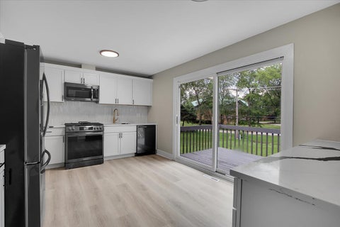 Tiny photo for 16101 Avalon Avenue, South Holland, IL 60473 (MLS # 12777877)