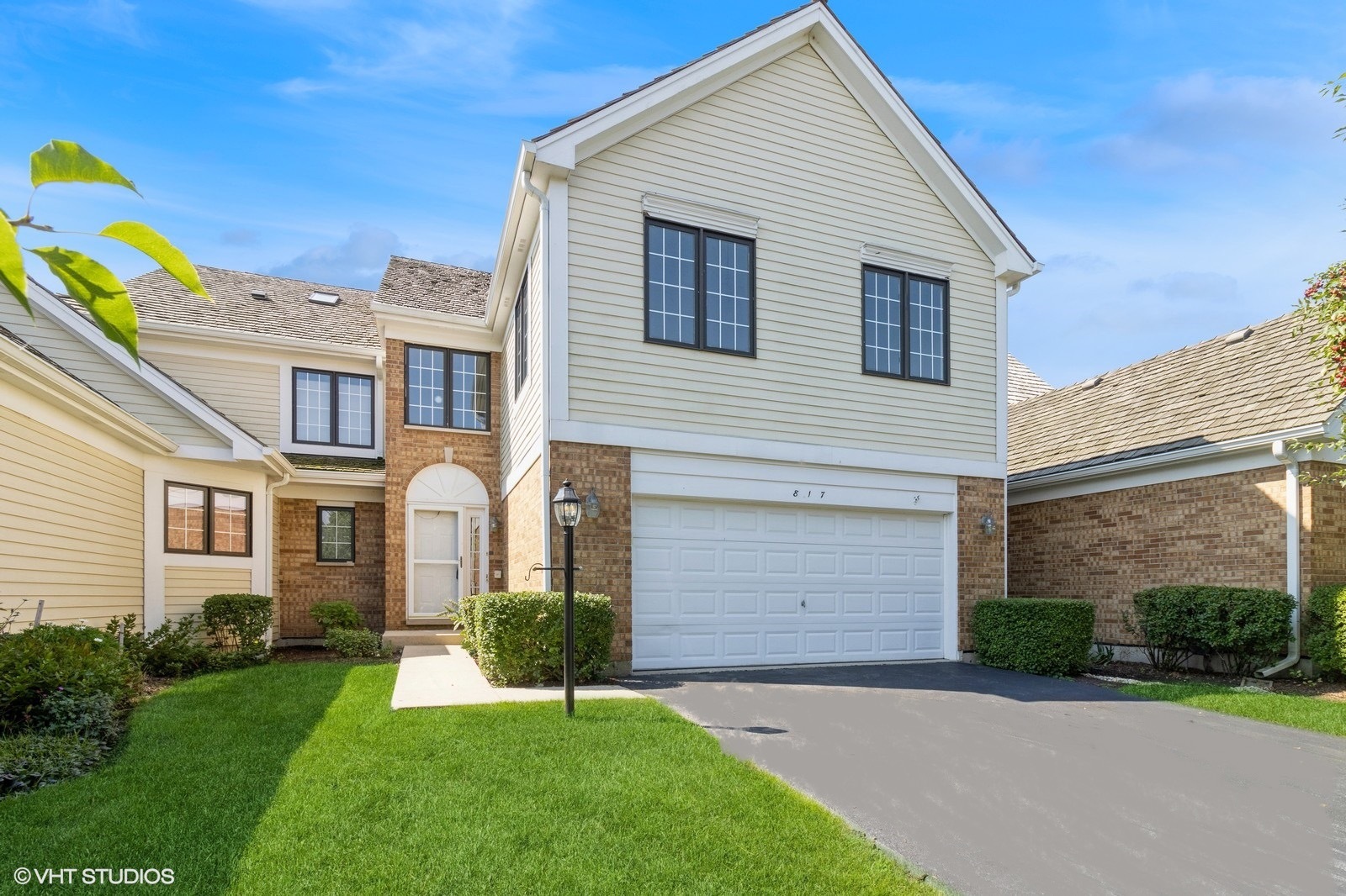 View Libertyville, IL 60048 townhome