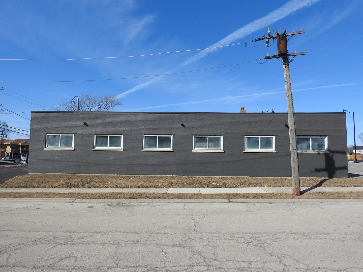 7400 N Milwaukee Avenue
