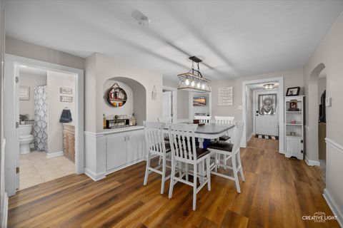 Tiny photo for 660 South Avenue, Sycamore, IL 60178 (MLS # 12480625)