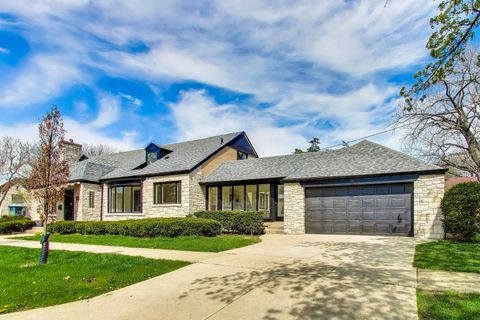 Tiny photo for 1503 Clinton Place, River Forest, IL 60305 (MLS # 12622467)