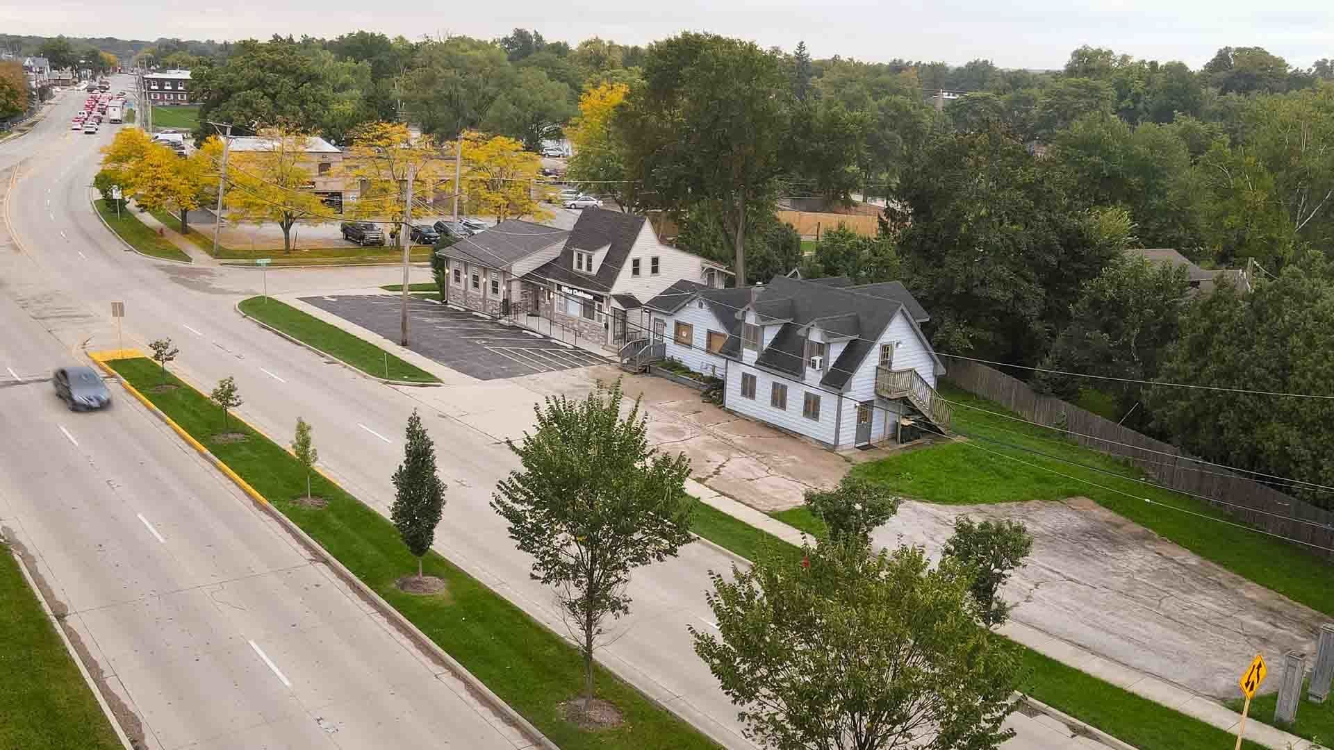 914 & 918 N Lake Street