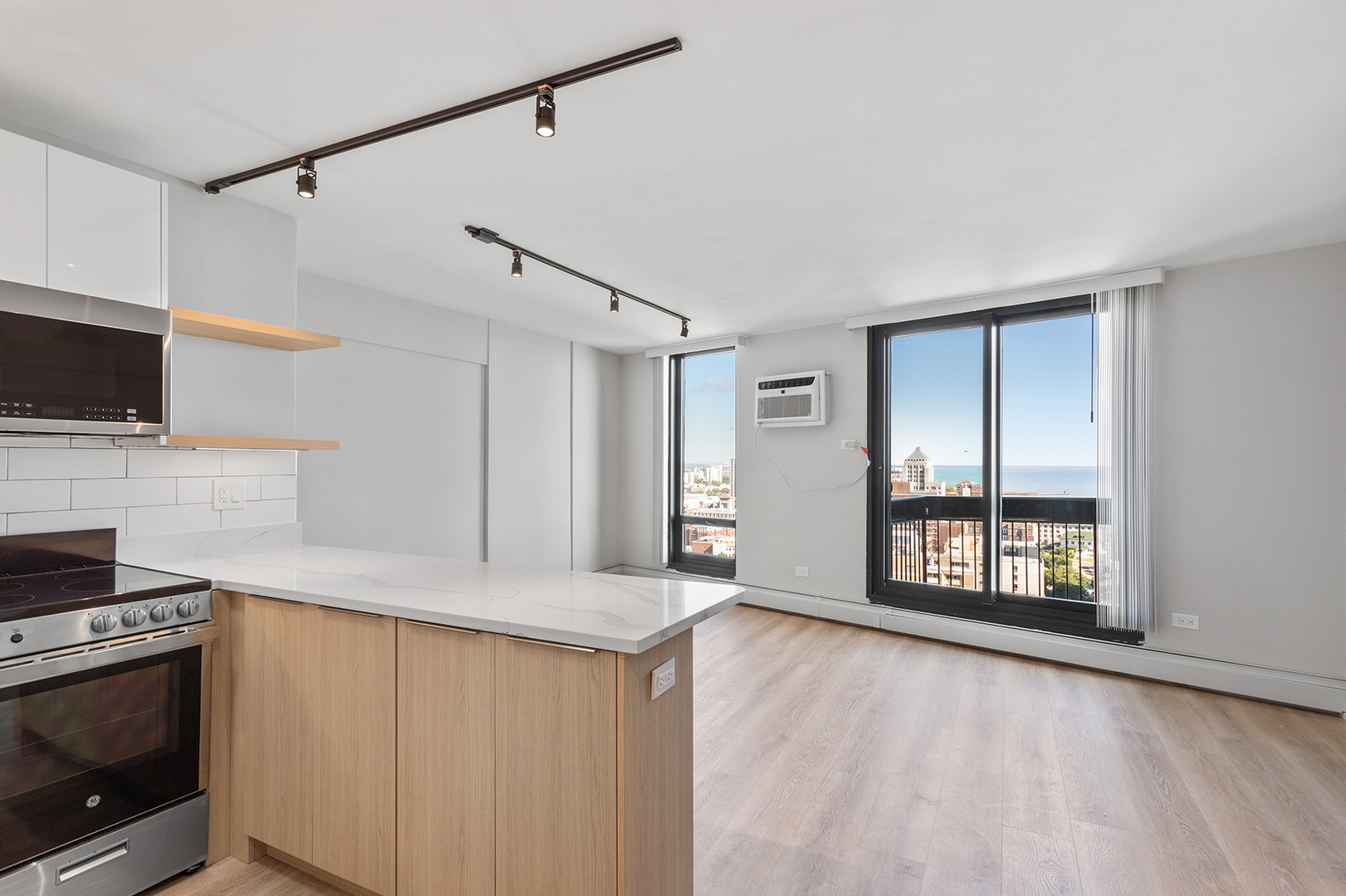 6166 N Sheridan Road 12D