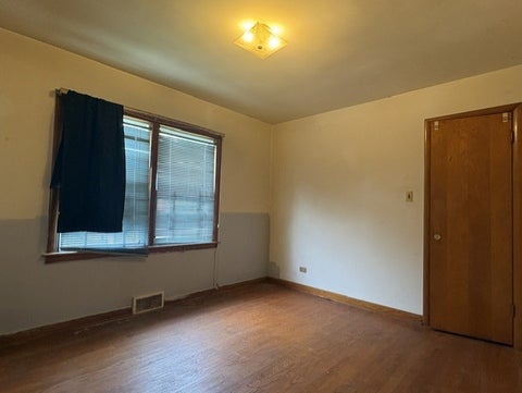 Tiny photo for 8153 S Marquette Avenue, Chicago, IL 60617 (MLS # 12676970)