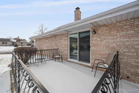 Tiny photo for 11011 New Mexico Court #11011, Orland Park, IL 60467 (MLS # 12553970)