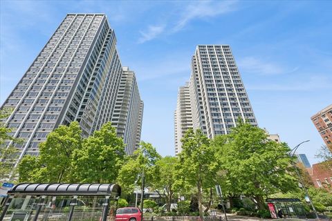 Photo of 4250 N Marine Drive #435, Chicago, IL 60613 (MLS # 12653616)