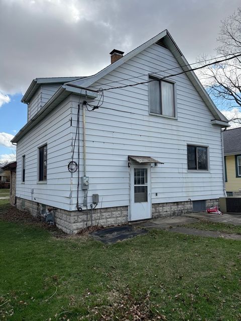 Tiny photo for 411 W Humiston Street, Pontiac, IL 61764 (MLS # 12604601)
