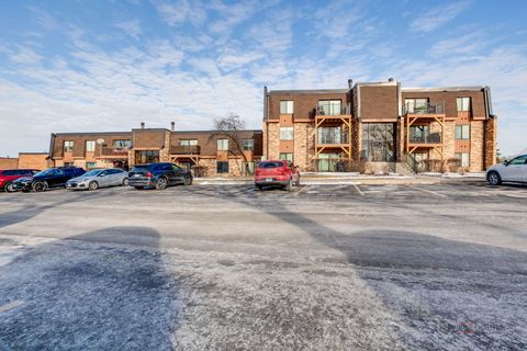 Tiny photo for 725 Limerick Lane #2D, Schaumburg, IL 60193 (MLS # 12565007)