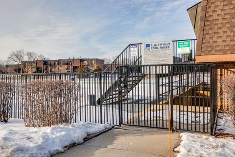 Tiny photo for 725 Limerick Lane #2D, Schaumburg, IL 60193 (MLS # 12565007)