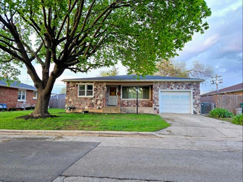 Photo of 1209 Colorado Avenue, Joliet, IL 60435 (MLS # 12661740)