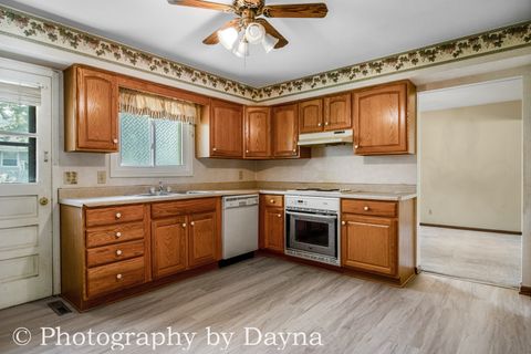 Tiny photo for 832 S Cheryl Lane, Kankakee, IL 60901 (MLS # 12495695)