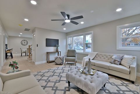 Tiny photo for 656 W Comstock Avenue, Elmhurst, IL 60126 (MLS # 12607932)