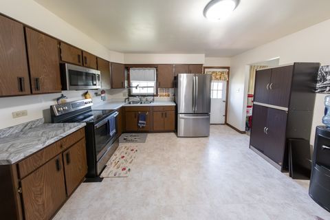 Tiny photo for 22604 Lakeshore Drive, Richton Park, IL 60471 (MLS # 12476038)