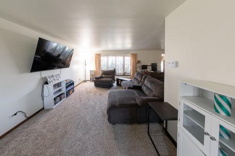 Tiny photo for 22604 Lakeshore Drive, Richton Park, IL 60471 (MLS # 12476038)