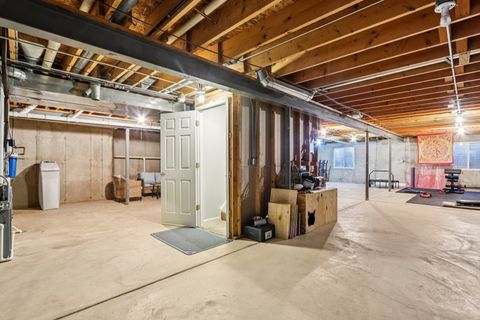 Tiny photo for 11 Baldwin Court, Lake In The Hills, IL 60156 (MLS # 12532957)