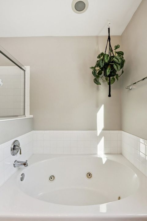 Tiny photo for 11 Baldwin Court, Lake In The Hills, IL 60156 (MLS # 12532957)