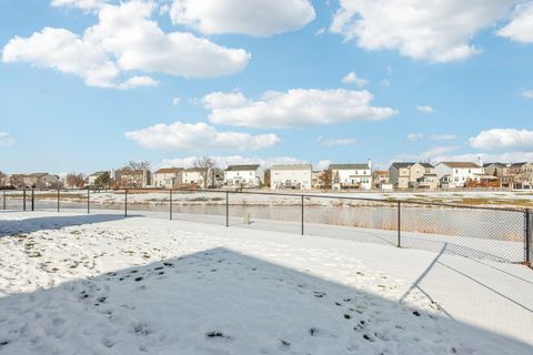 Tiny photo for 11 Baldwin Court, Lake In The Hills, IL 60156 (MLS # 12532957)